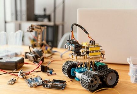 Bahrain Robotics Contest Concludes with 354 Students